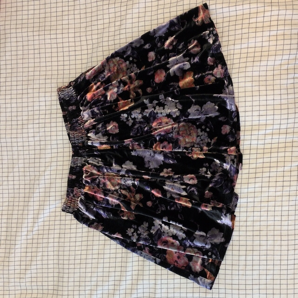 Ecote Multicolor Floral Velvet Skirt